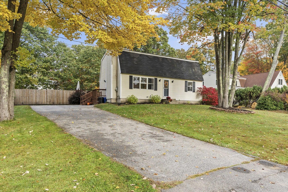 11 Garden St, Old Orchard Beach, ME 04064 - photo 1