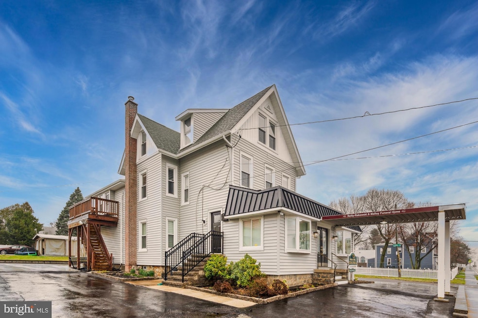 625 Byberry Rd, Philadelphia, PA 19116 - photo 1