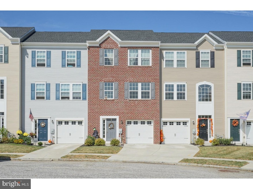 463 Dogwood Dr, Woodbury, NJ 08096 - photo 1