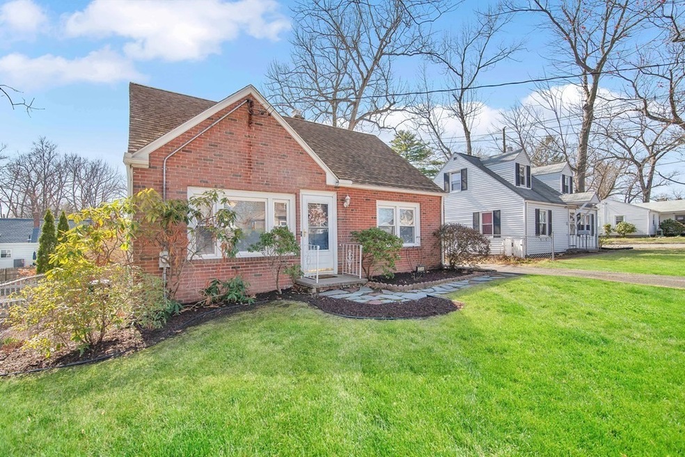 234 Shawmut St, Springfield, MA 01108 - photo 1