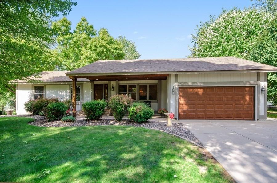 One level living in the heart of Maple Grove