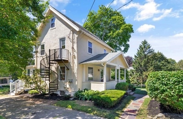 192 Salem St unit 2, Wakefield, MA 01880 - photo 1