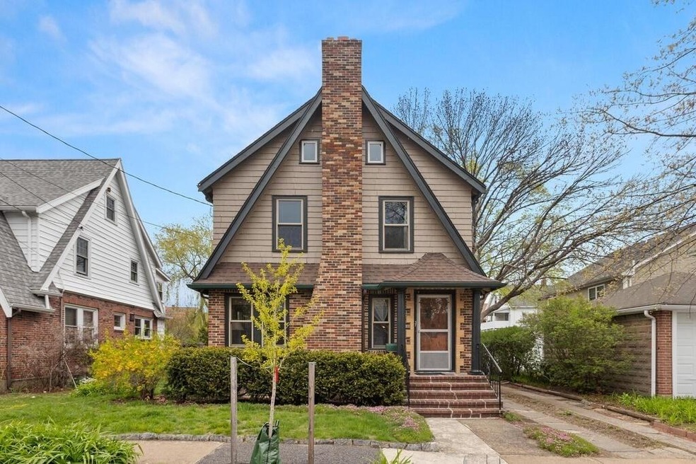 37 Hamlet St, Arlington, MA 02474 - photo 1