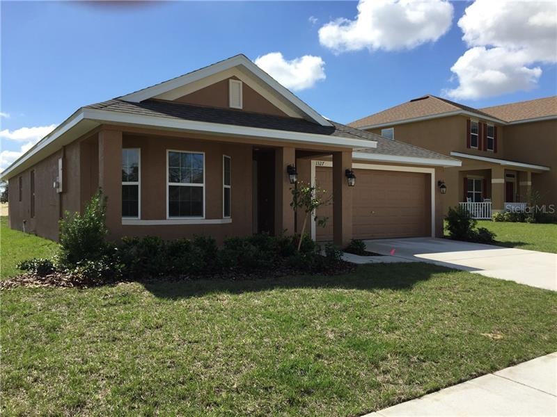 1327 Buckeye Trace Blvd, Winter Haven, FL 33881 - photo 1