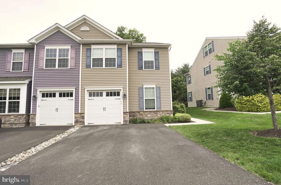 1003 Chapman Cir, Hatfield, PA 19440 - photo 1