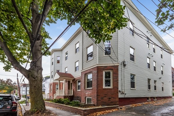 515 Green St unit 7, Cambridge, MA 02139 - photo 1