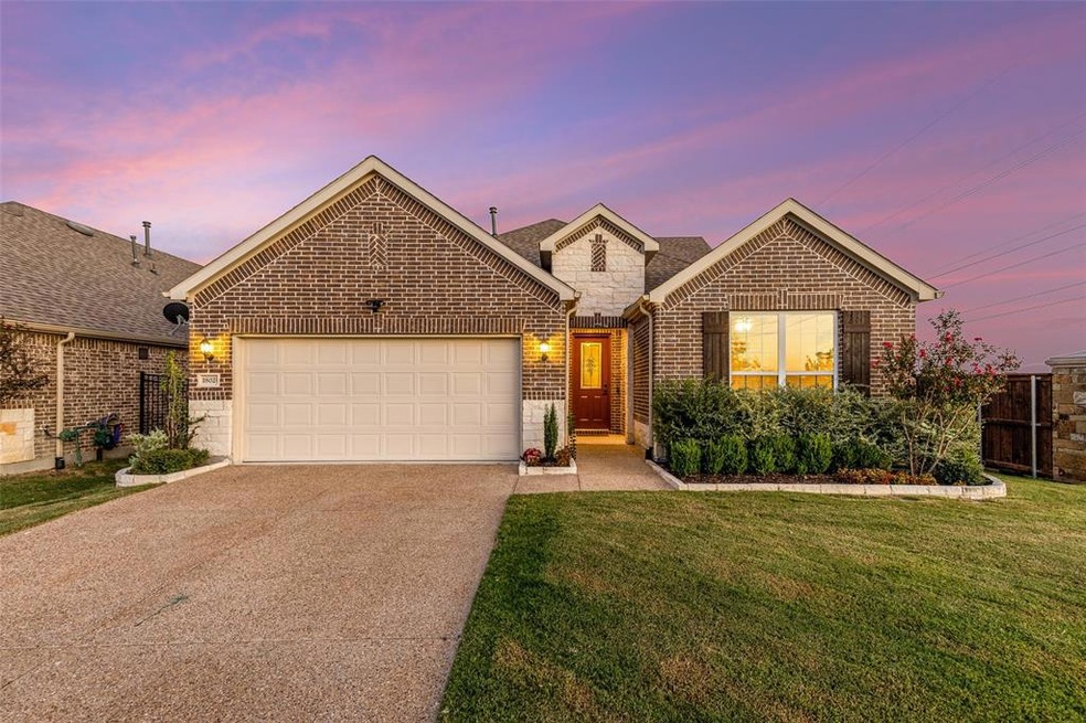 1802 Pacific Pearl Ln, Wylie, TX 75098 - photo 1
