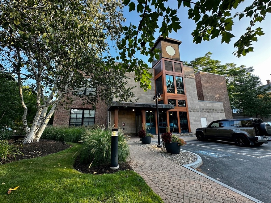 1 Aberdeen Way unit 104, Cambridge, MA 02138 - photo 1