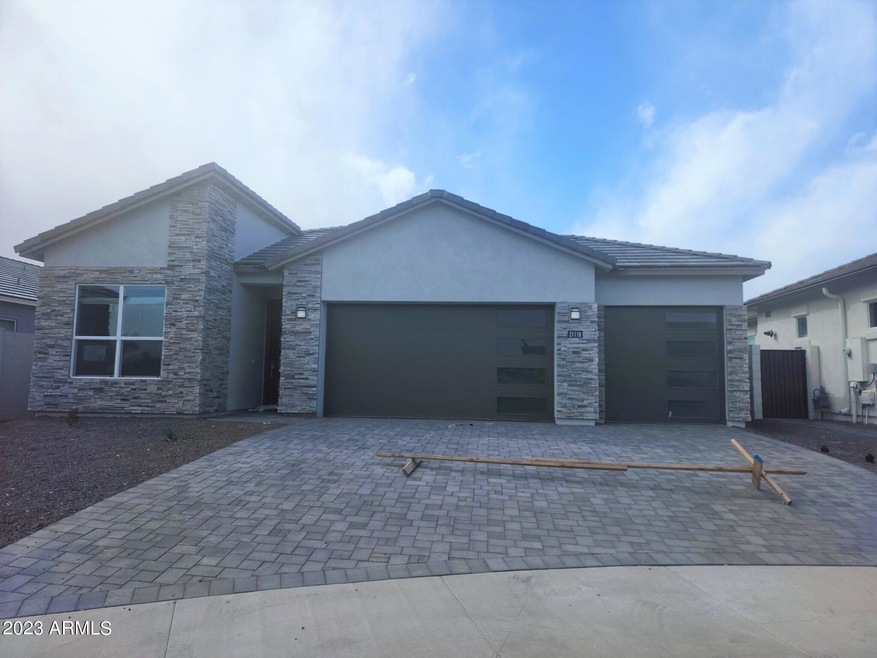 #98 Exterior, Plan Dove-M