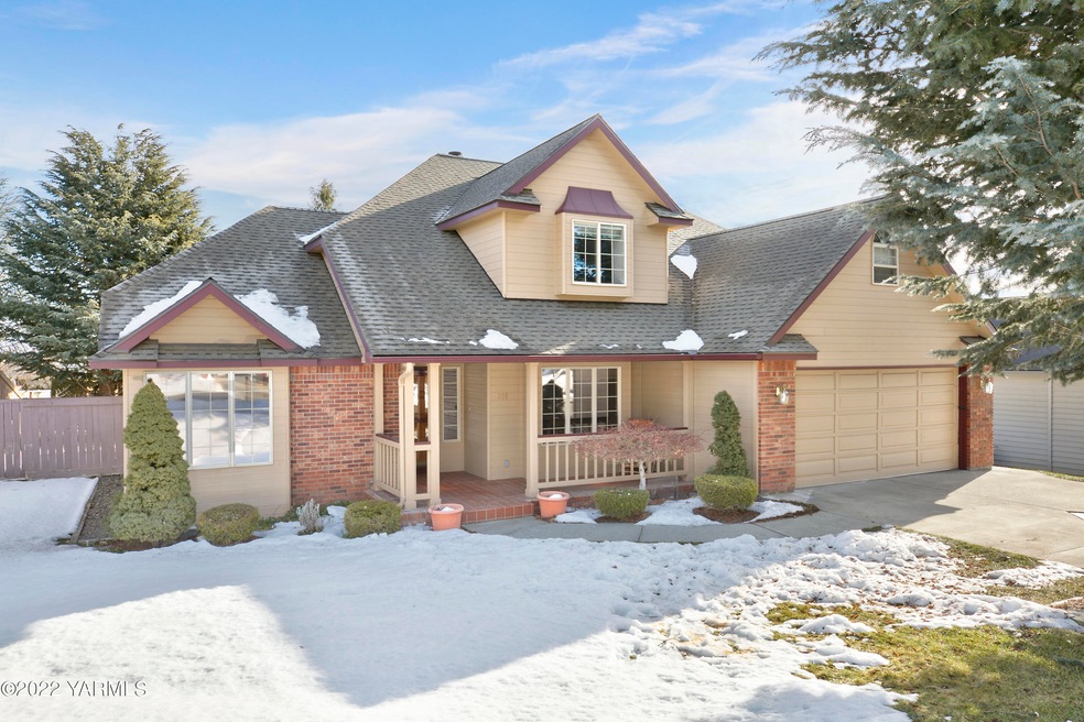 209 S 78th Ave