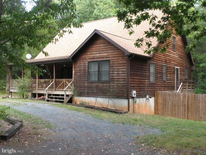 870 Green Acre Dr, Strasburg, VA 22657 - photo 1