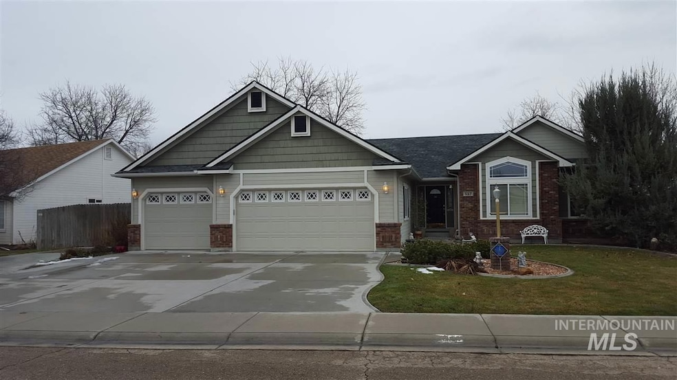 517 Crosspoint Ave, Nampa, ID 83686 - photo 1