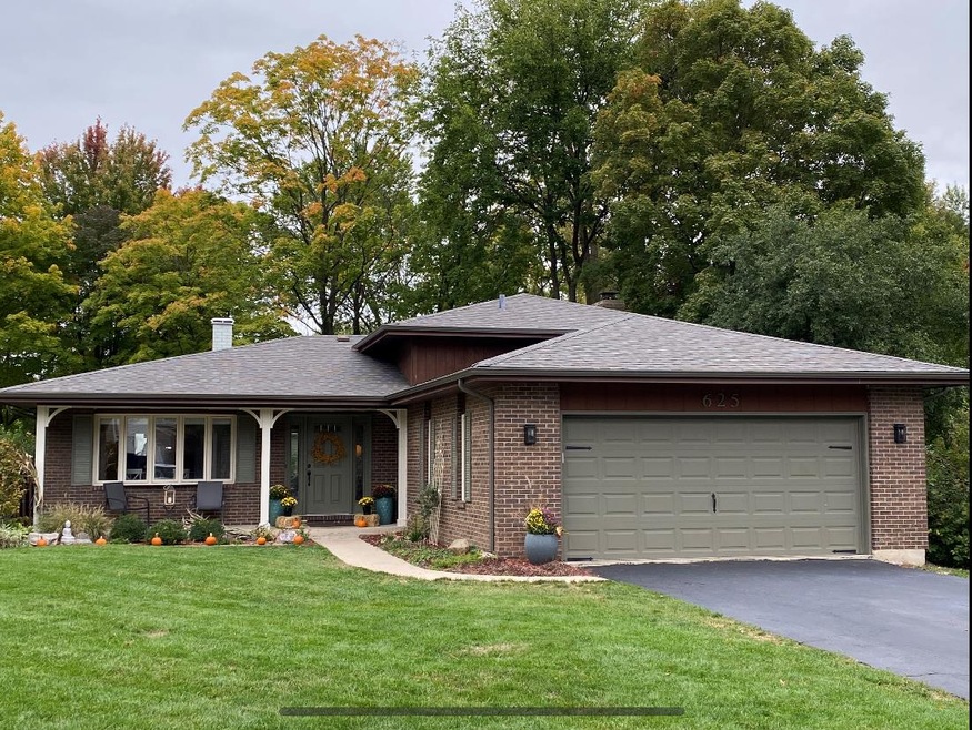 625 Kingsbury Ct, Batavia, IL 60510 - photo 1