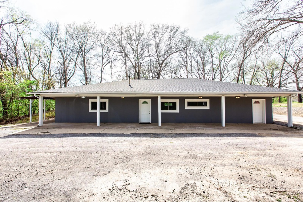 116 Old Collinsville Rd, Caseyville, IL 62232 - photo 1