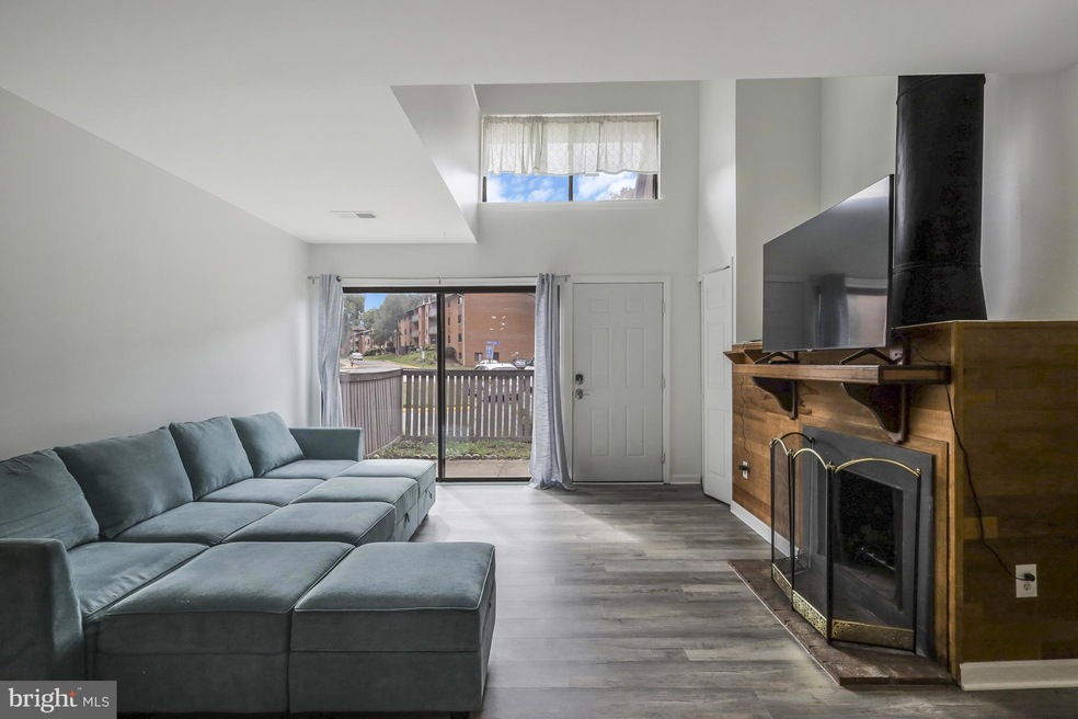 3865 El Camino Place unit 5, Alexandria, VA 22309 - photo 1