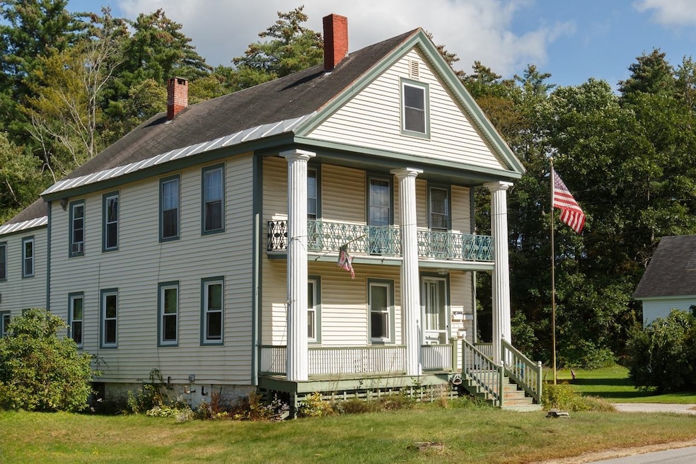 39 Winter St, Tilton, NH 03276 - photo 1