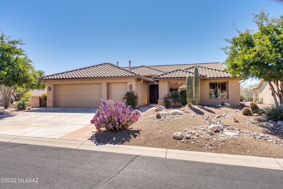 Welcome to 1994 E. Orinda Lane