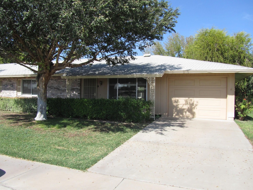 17828 N Del Webb Blvd, Sun City, AZ 85373 - photo 1