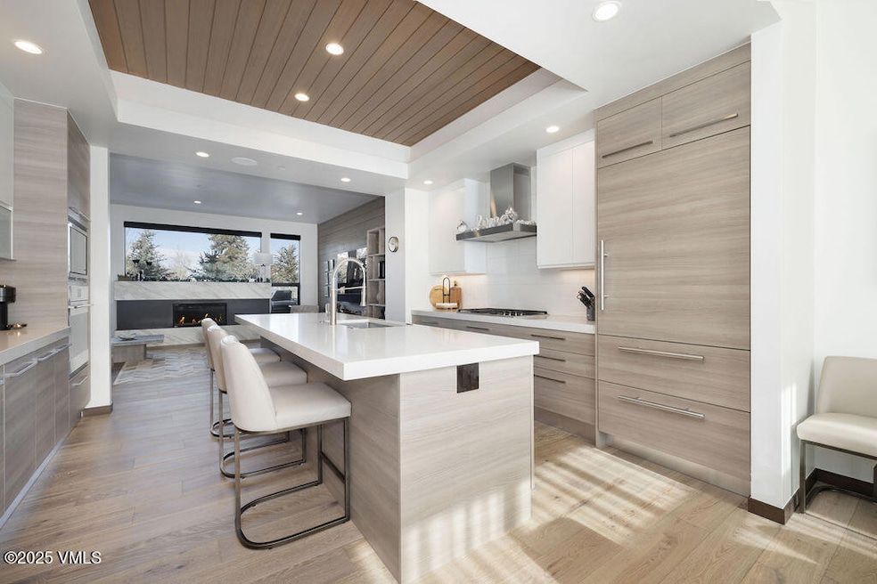 2504_basecamp_11C_interior_kitchen_b