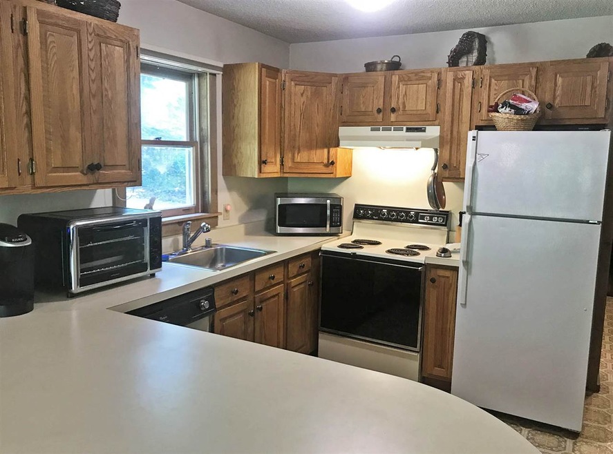 4 Abbie unit 151, Wilmington, VT 05363 - photo 1