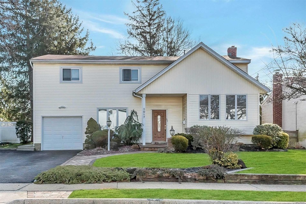 3017 Judith Dr, Merrick, NY 11566 - photo 1