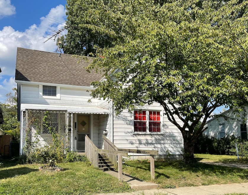FRONT OF HOUSE