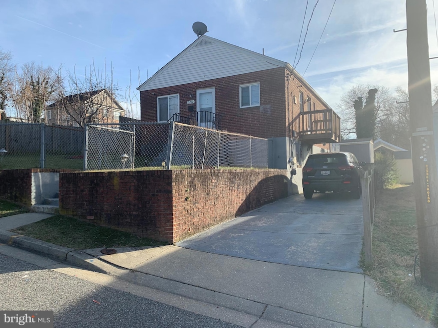 5219 Doppler St, Capitol Heights, MD 20743 - photo 1