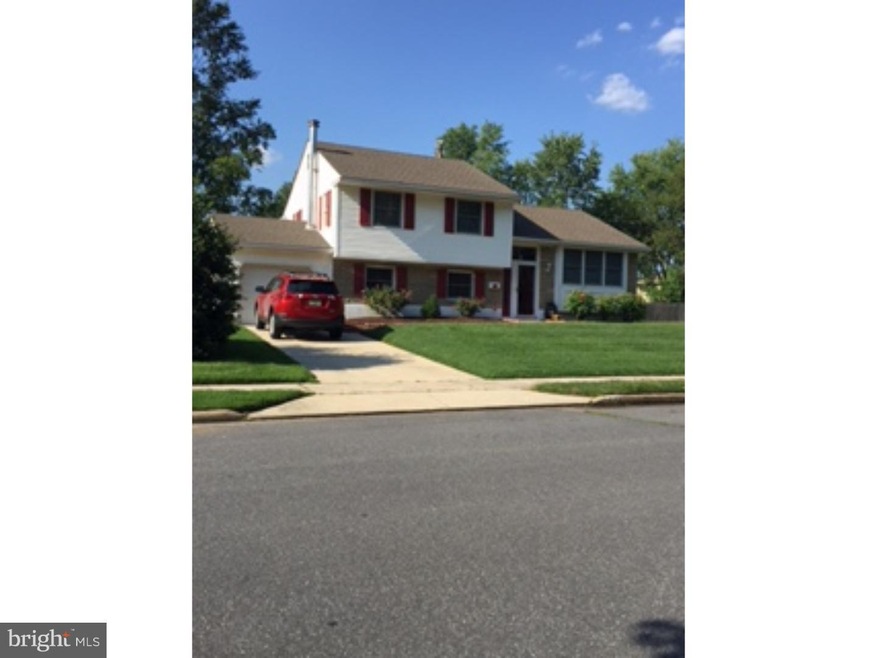 441 Parkview Dr, Mount Holly, NJ 08060 - photo 1