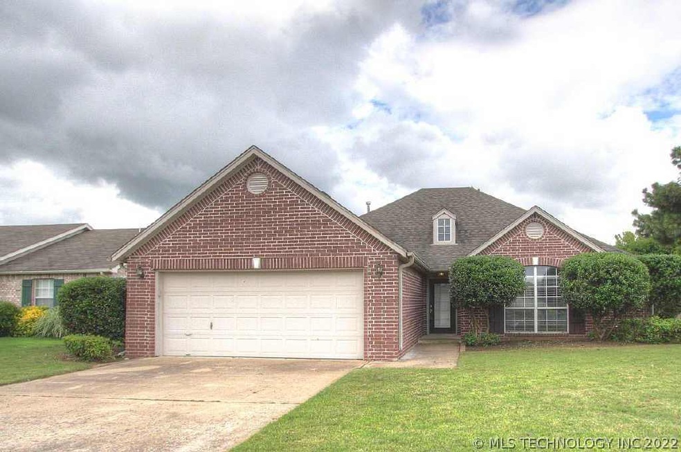 1212 W 117th St S, Jenks, OK 74037 - photo 1