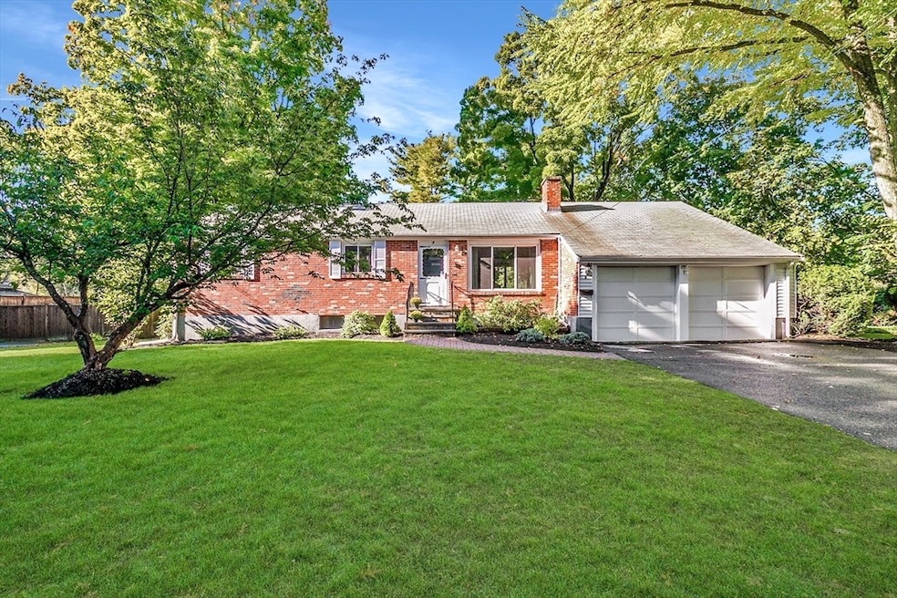 8 Waveney Rd, Framingham, MA 01701 - photo 1