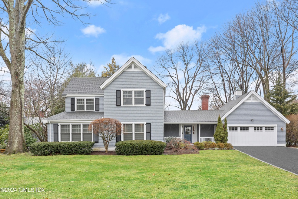 8 Pinecrest Road, Riverside, CT