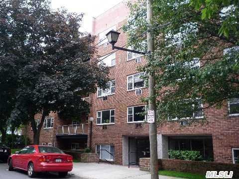 101 Lincoln Ave unit 1P, Mineola, NY 11501 - photo 1
