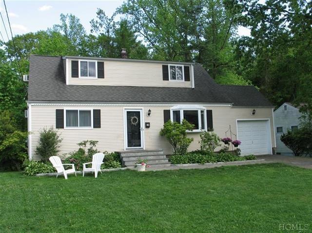 18 Oakbrook Rd, Ossining, NY 10562 - photo 1