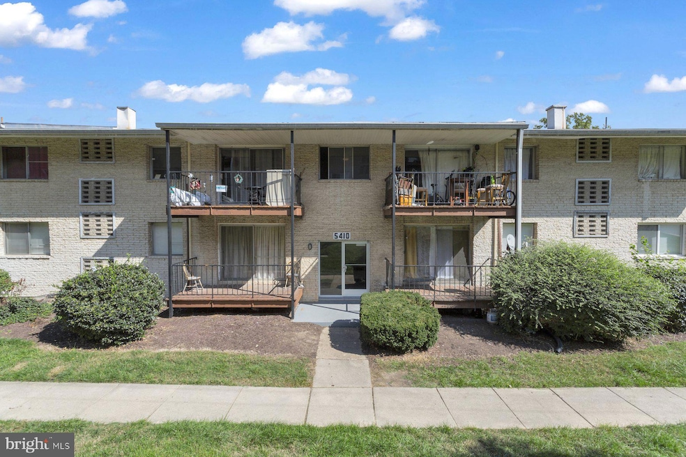 5410 85th Ave unit 104, New Carrollton, MD 20784 - photo 1
