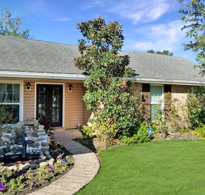 13723 Lynnedale Exterior