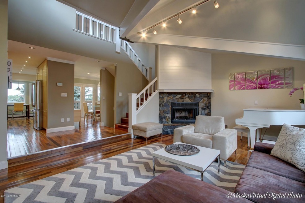 Spacious Living Room!