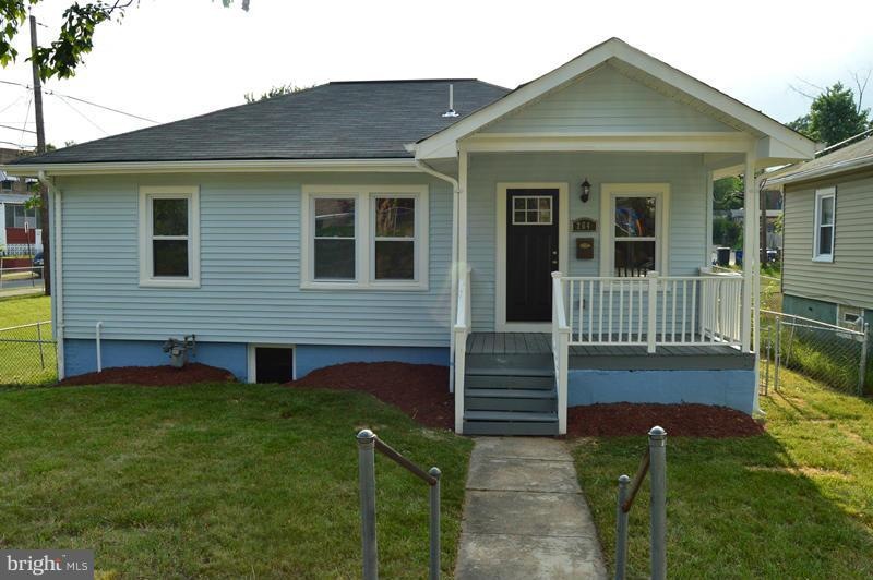 204 44th St NE, Washington, DC 20019 - photo 1