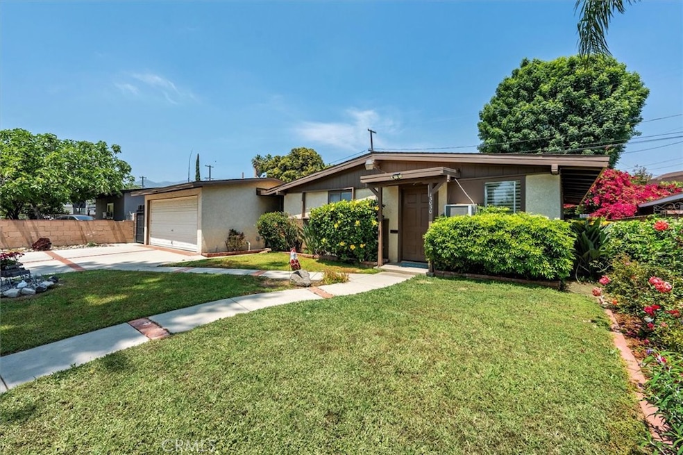 13030 Bradwell Ave, Sylmar, CA 91342 - photo 1