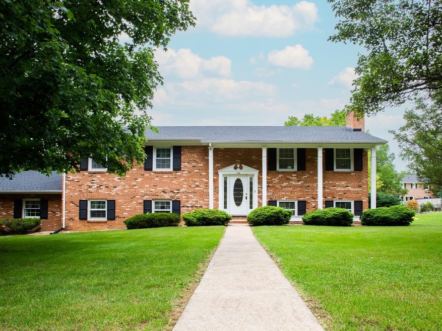 1135 Sharpes Dr, Harrisonburg, VA 22801 - photo 1