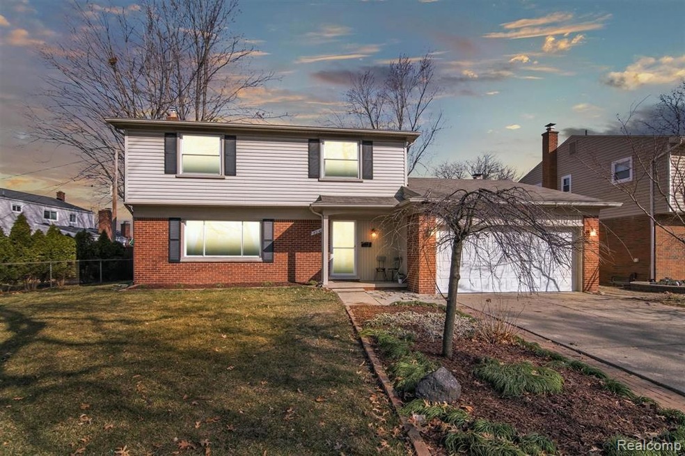 01-33140 Oakley St-WindowStill-Real-Estate-Photography-1.jpg