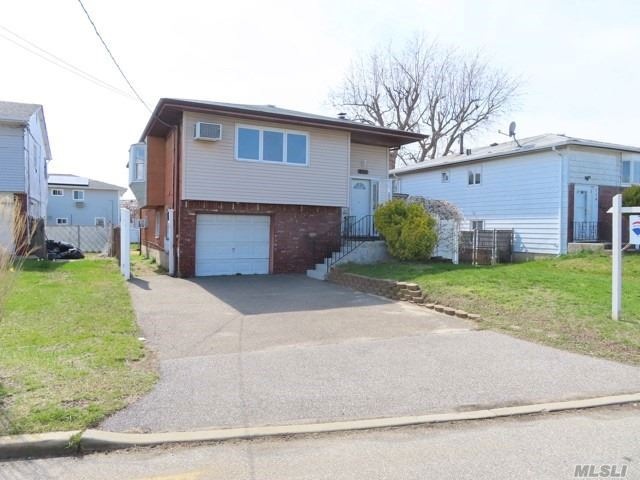 208 W Lake Dr, Lindenhurst, NY 11757 - photo 1