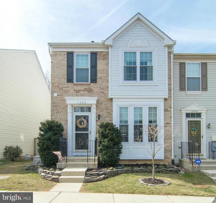1526 Long Drive Ct, Crofton, MD 21114 - photo 1