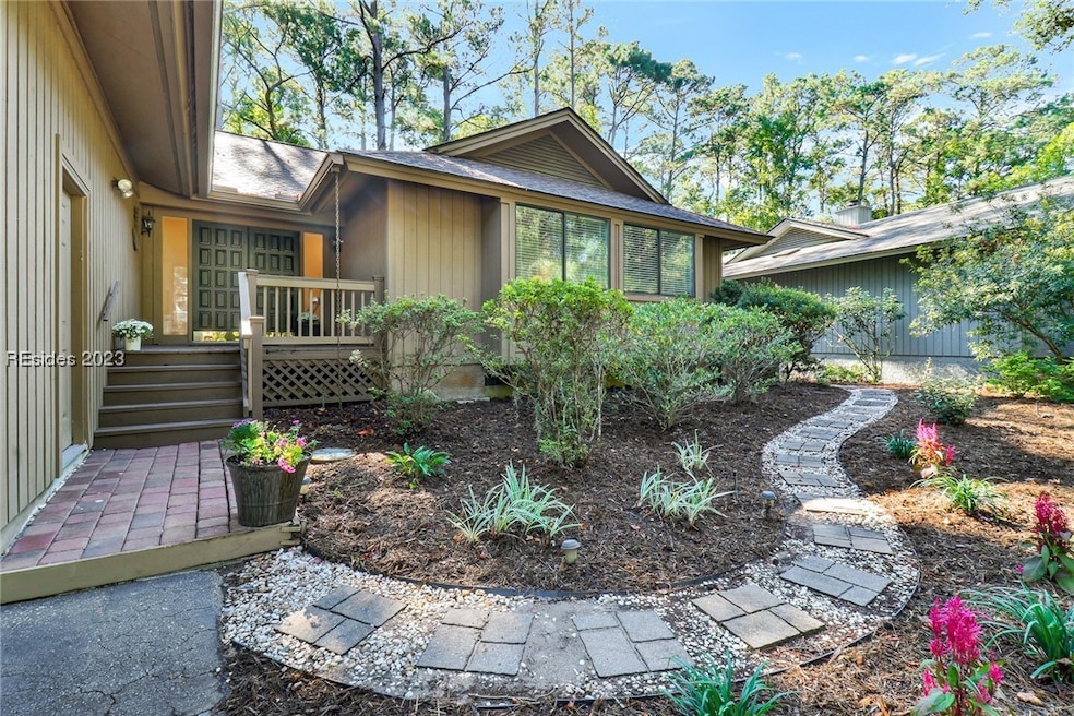 96 Forest Dr, Hilton Head Island, SC 29928 MLS 438694