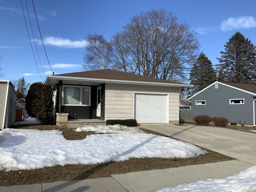 2128 32nd St, Two Rivers, WI 54241 - photo 1