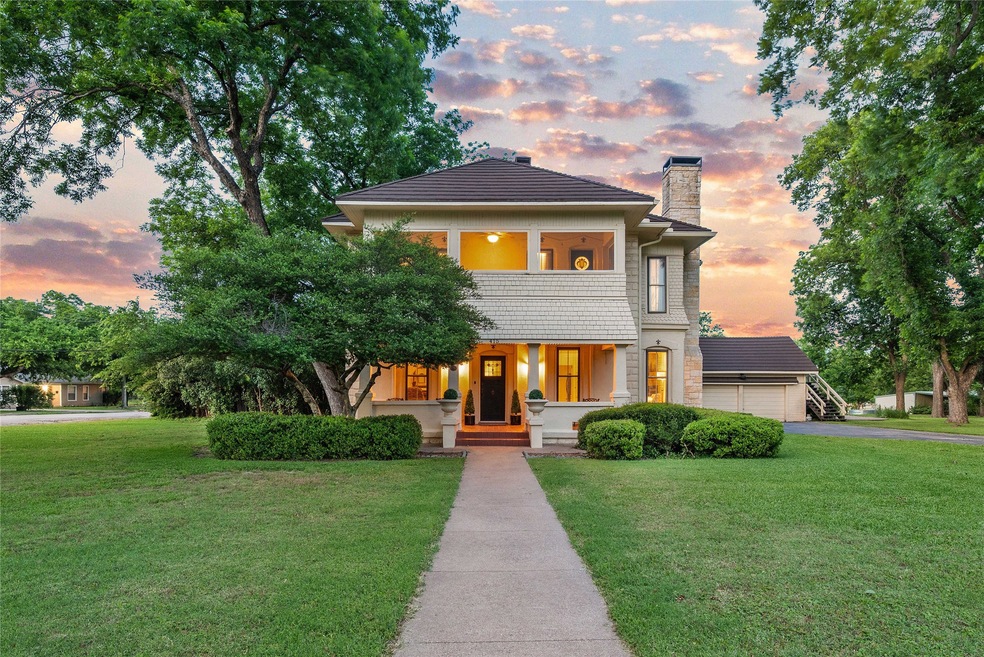 For Sale $435,000
