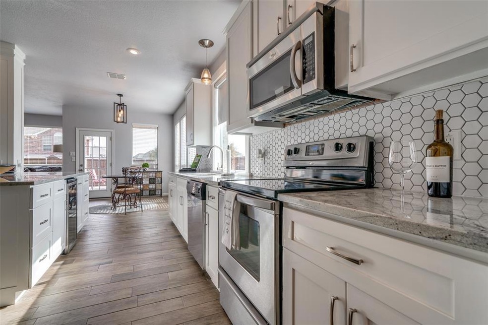 Fully Updated Kitchen and appliances