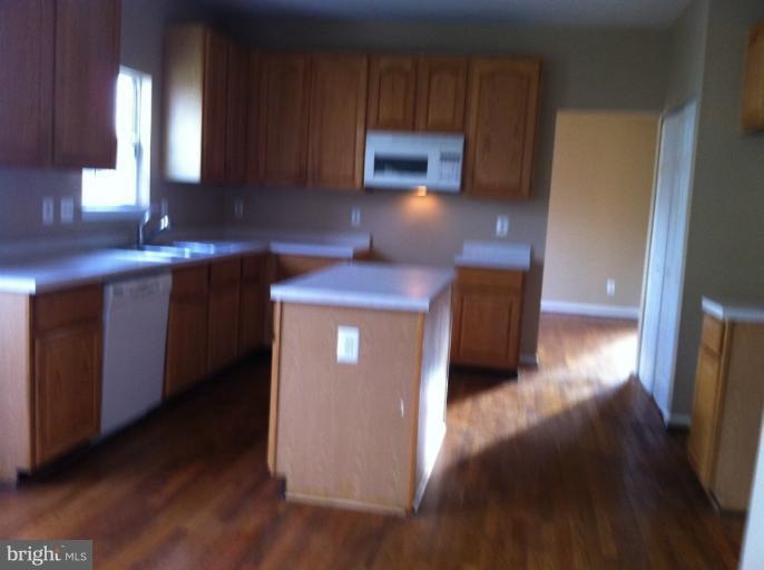 5901 Homewood Ct, Lanham, MD 20706 - photo 1