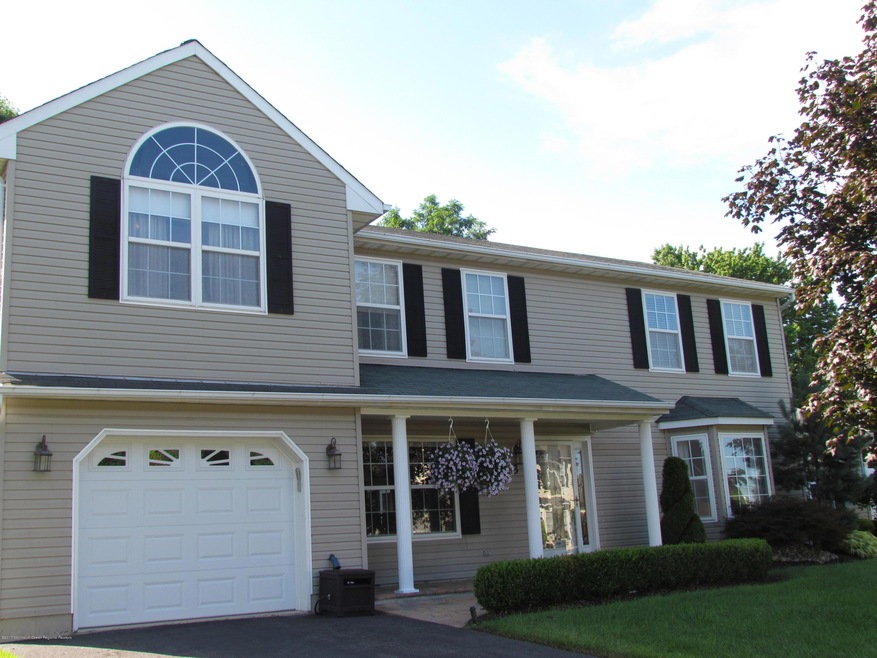 Desirable Colonial