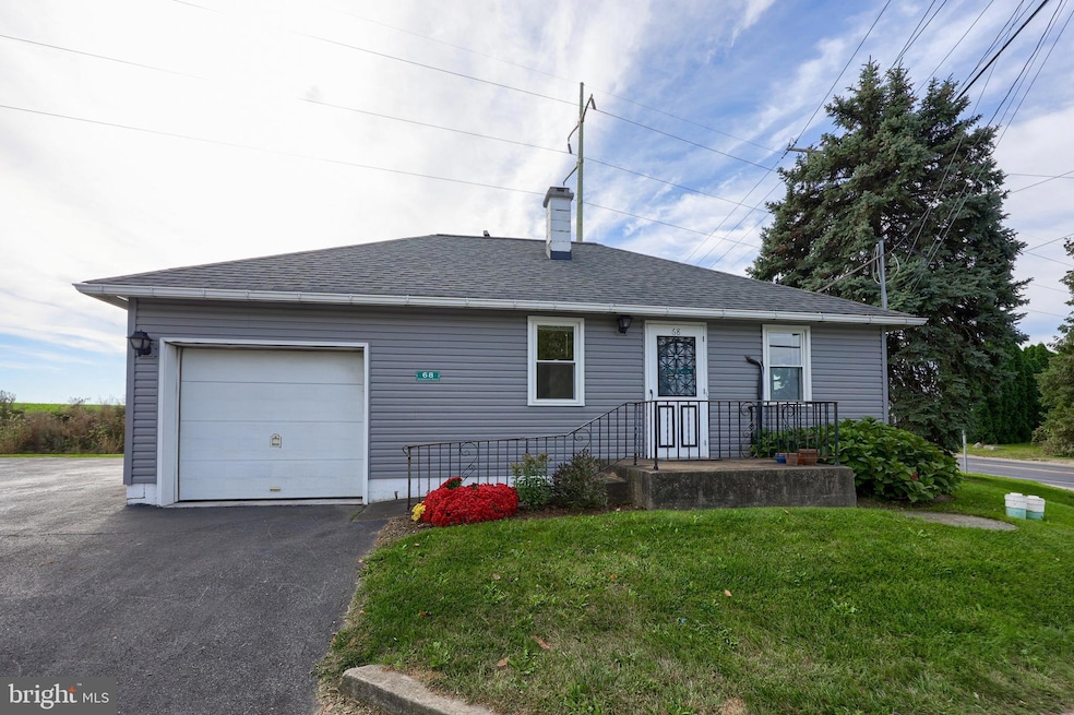 68 Horseshoe Rd, Leola, PA 17540 - photo 1