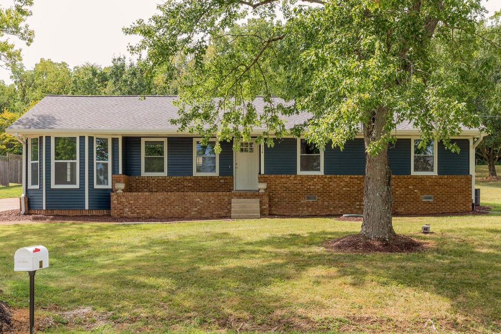 114 Fontenay Dr, Lebanon, TN 37090 - photo 1